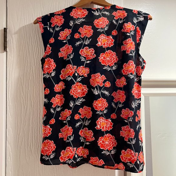 Banana Republic Cap-sleeve Blouse - Picture 2 of 10